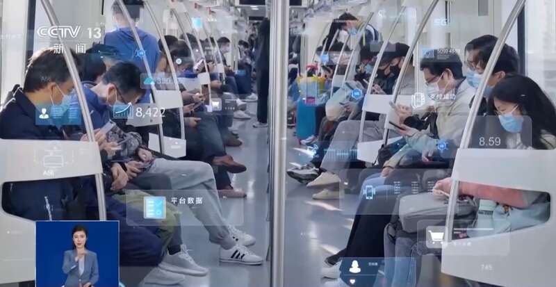 西凑DeepSeek教程卖课冰球突破转发提醒！有人东拼(图5)